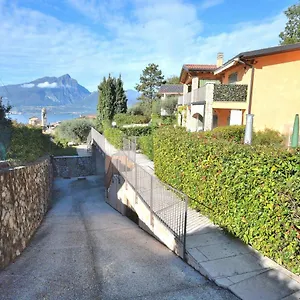 Apartment Bardino With Pool And Lake View, Torri Del Benaco